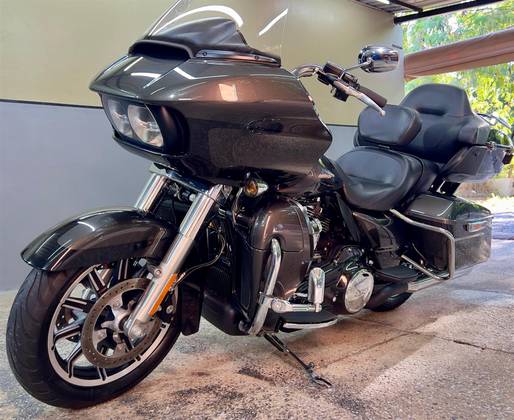 HARLEY-DAVIDSON ROAD GLIDE ULTRA 